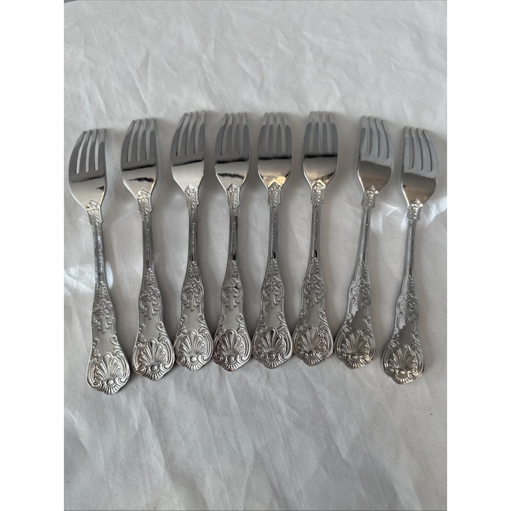 Towle 18/10‎ Stainless Flatware Hotel Kings Shell Lot of 8 Dinner Forks 8 7/16" - Picture 8 of 12